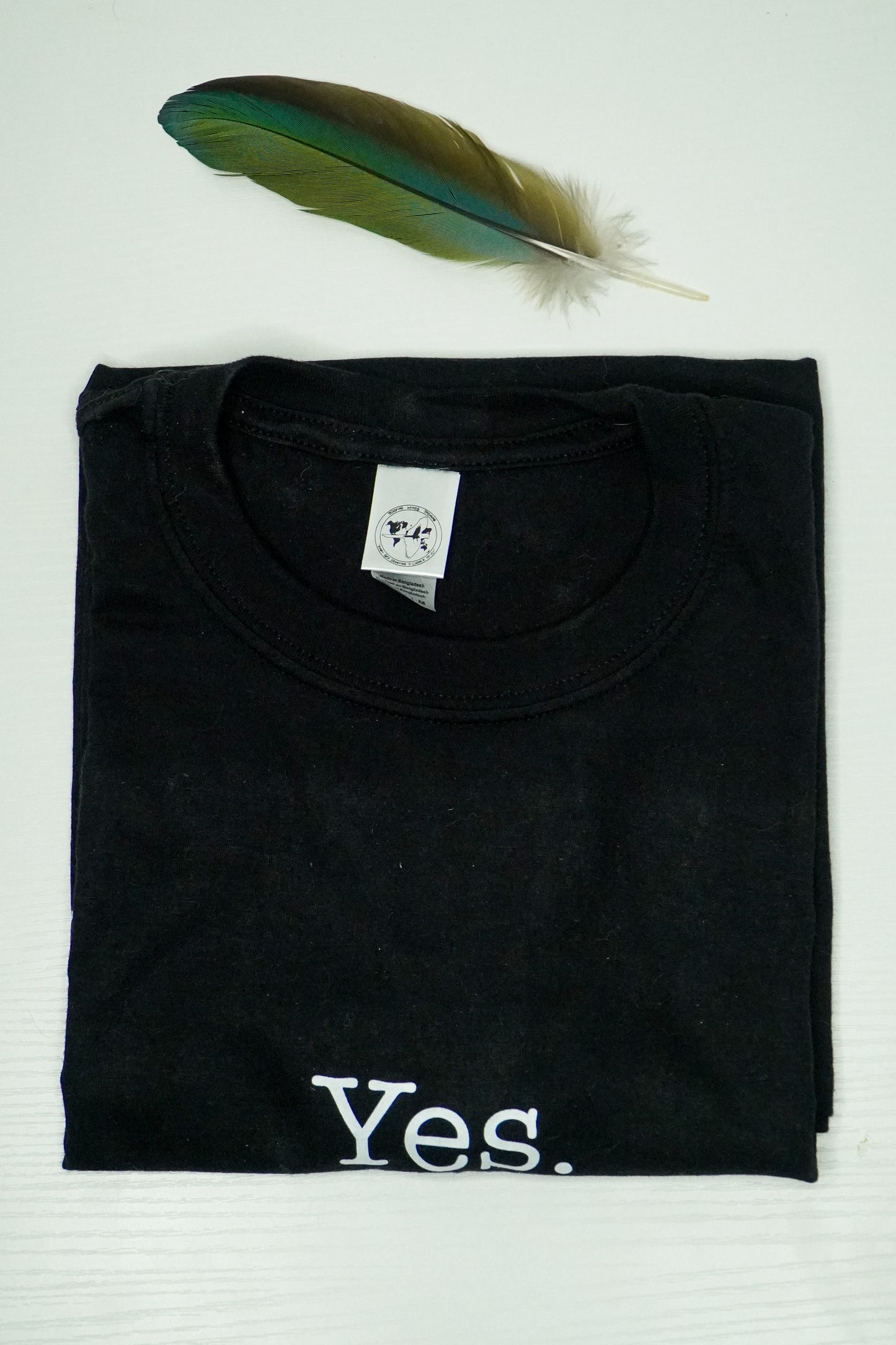 Black short-sleeved T-shirt - Medium